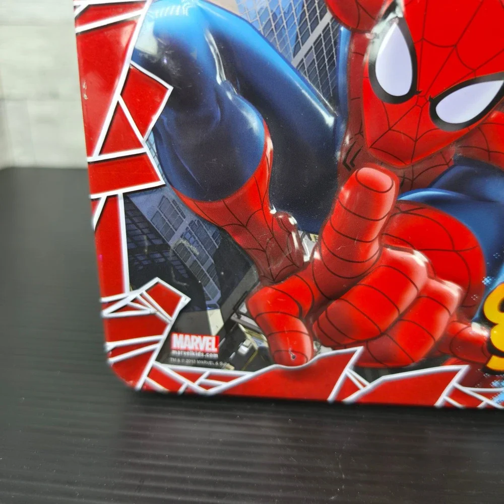 Marvel Spider-Man Go Spidey Embossed Metal Lunch Box Red Blue Tin 2013 Marvel